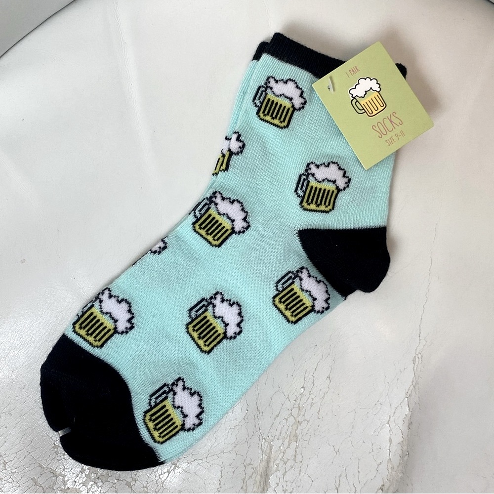 BEER Socks Quarter Length Black Teal Yellow White Size 9-11 NWT